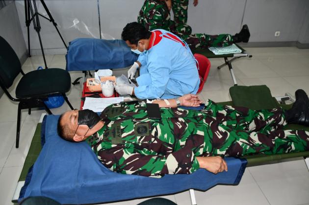 Lantamal VIII Gelar Donor Darah