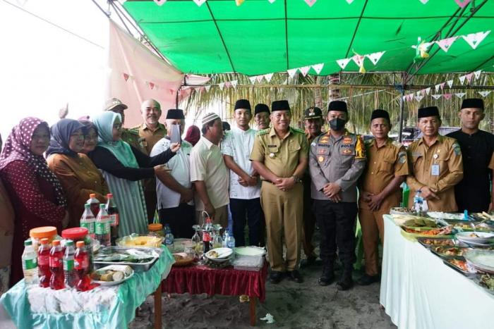 Depri-Amin Hadiri Halal Bi Halal yang Dirangkaikan dengan Lebaran Ketupat