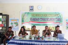 Yoni Mallaka Pimpin Tim Penerangan Hukum Kejati Sulut Sambangi Kecamatan Bunaken