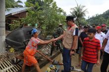 Tinjau Lokasi Banjir Bandang di Bolmut, Wagub: Rumah Rusak Berat Akan Dibangun 