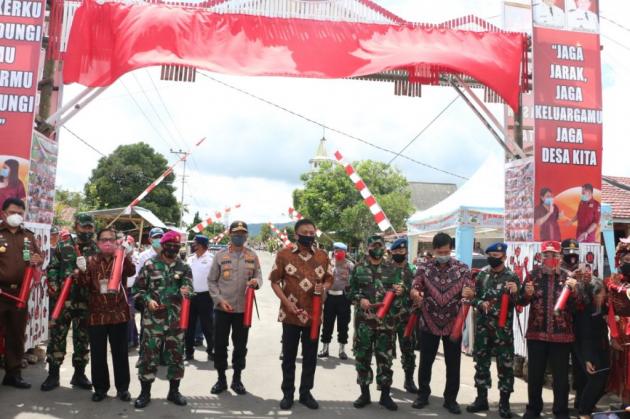 Bersama Forkopimda Danlantamal VIII  Hadiri Pencanangan Kampung Tangguh Nusantara