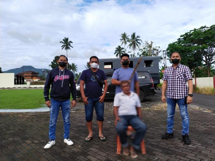 Mabuk Captikus Pria Tomohon Rusak Rumah dan Ancam Warga dengan Peda