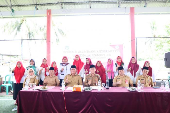 100 Guru PAUD Bolsel Dibantu Pemkab Selesaikan Kuliah Hingga S1