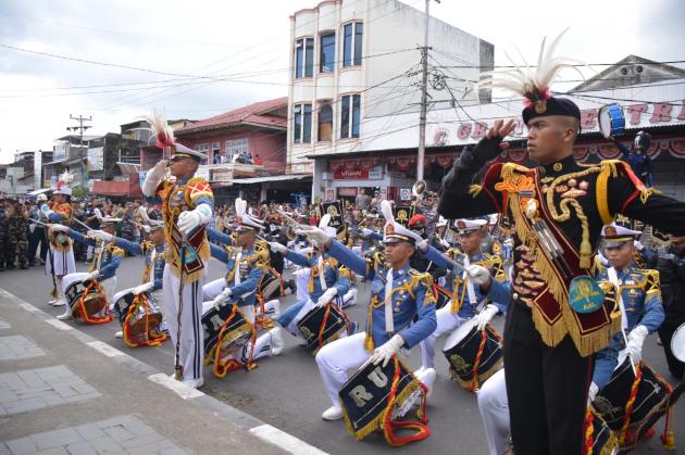 Wow, Taruna AAL Tampil Memukau Dalam Genderang Suling