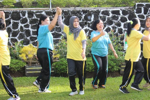 Jajaran Kejati Sulut Senam Pagi Bersama Dipimpin Ketua IAD 