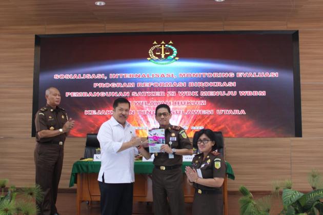 Kunjungi Sulut, Jamintel Beserta Tim Apresiasi Kajati ,Terkait Predikat WBK