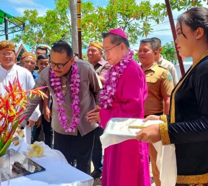 Bupati Bolmong Resmikan Gedung Gereja Santo Yusuf