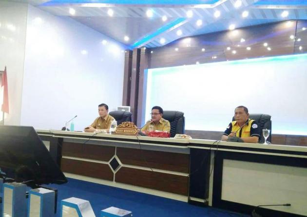 Mantiri Hadiri Penutupan KKT Unsrat