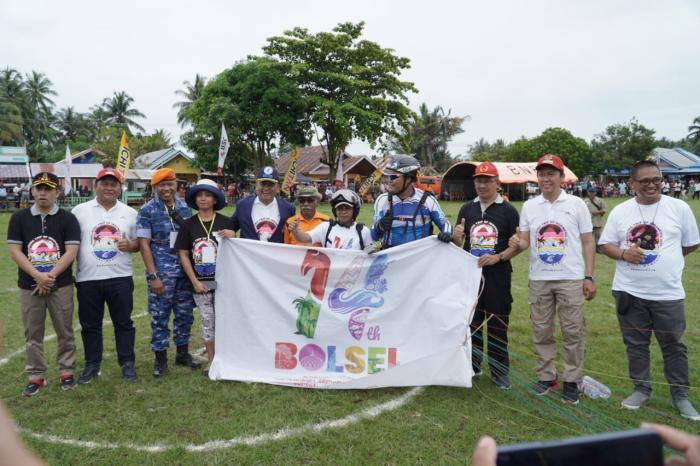 Ratusan Atlet Paralayang Ramaikan even Paragliding Nasional di Bolsel