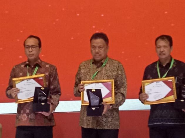 Bangga, Gubernur Raih National Procurement Award 2019
