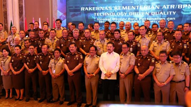 Suatu Kehormatan, Kajati Sulut Menyaksikan MOU Jaksa Agung dan Menteri ATR/BPN