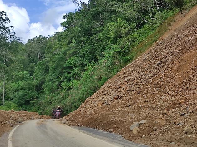 Pemerintah Diminta Bersihkan Material Sisa Longsor di Jalur Modayag-Lanud