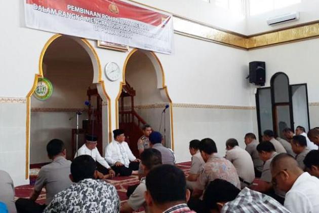 Ustad Umar Maliki Ajak Jamaah Tolak Radikalisme dan Terorisme