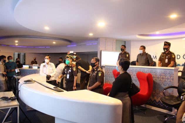 Terapkan Protokoler COVID-19, Kajati Sulut Sambangi Ruang C3 Pemkot Manado