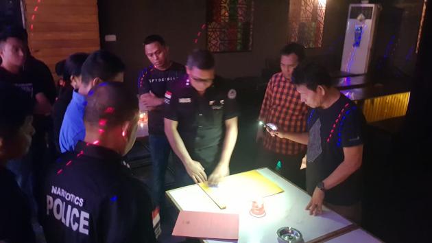 Dit Res Narkoba Polda Sulut Razia Sejumlah Tempat Hiburan Malam, 1 Pub Diberikan Police Line