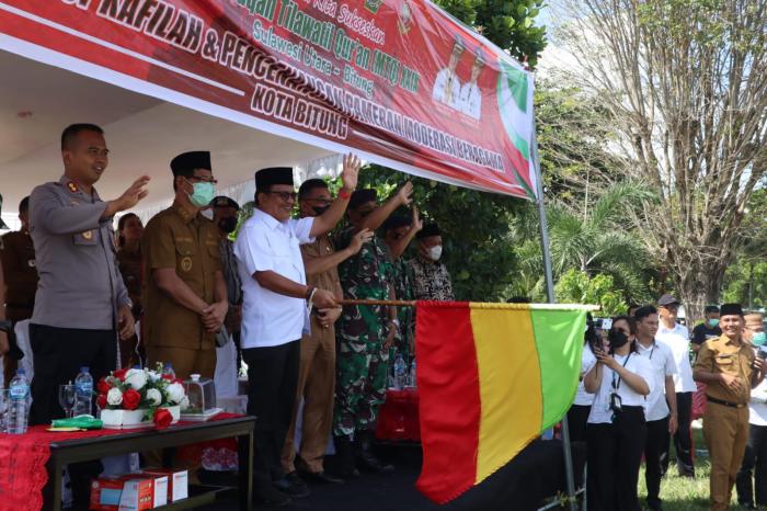 Wali Kota Bitung Lepas Pawai Ta’aruf Kafilah MTQ Ke-29 Provinsi Sulut