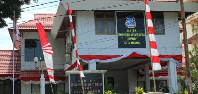 Legislator Manado dituding Minta Mobnas Fortuner   