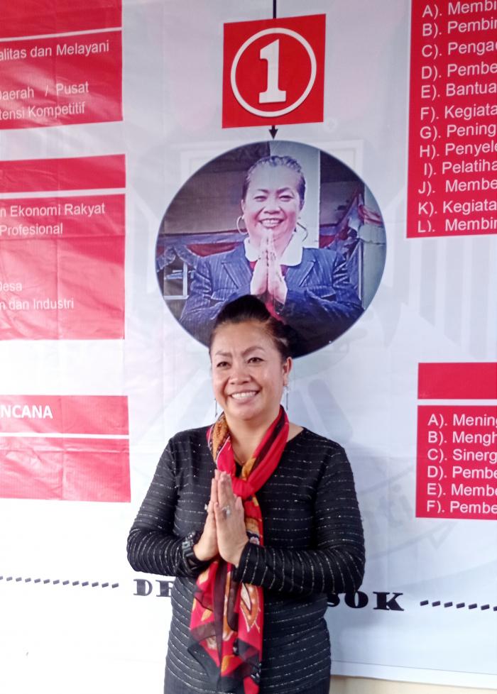 Dukungan Masyarakat, Detty Rambing Maju Kandidat Kumtua Desa Pineleng Satu