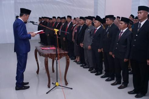 Bupati Lantik dan Rolling Besar-besaran, Jelang Akhir Tahun