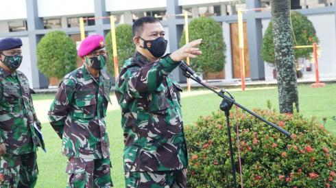 Danlantamal VIII Himbau Personil Laksanakan Pembangunan Zona Integritas