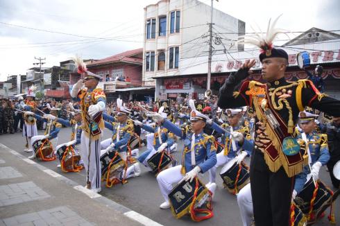 Wow, Taruna AAL Tampil Memukau Dalam Genderang Suling