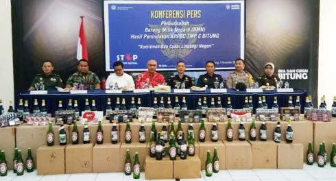 Mantiri Hadiri Pemusnahan Barang Illlegal dari Bea Cukai