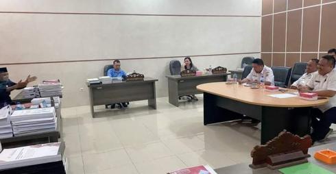 Komisi II DPRD Kotamobagu Gelar Rapat Internal