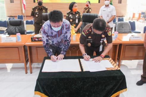 Kejagung RI, Kejati se-Indonesia Termasuk Kajati Sulut MoU dengan Bank Mandiri 