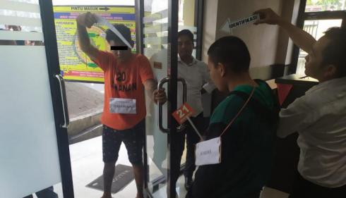 Hasil Rekonstruksi, Rendy Tewas Akibat Luka Tusuk di Leher