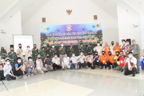 Lantamal VIII Gelar Pelatihan Selam Dasar