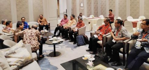 Seriusi Smart City, Mantiri Hadiri Konferensi di Surabaya