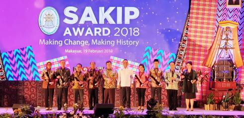 Bitung Terima Penghargaan SAKIP Award 2018 Kategori B dari Menpan-RB