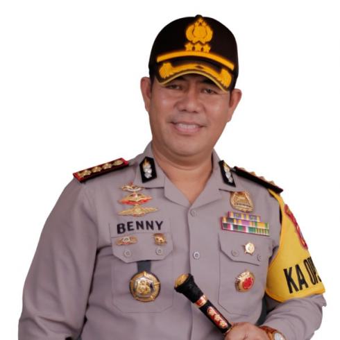 Penyanyi Manado Dianiaya Tetangga