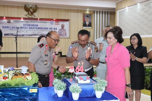 Kapolri Apresiasi Kinerja Personil Lalulintas