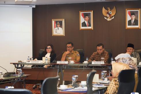 Bupati Tetty Menghadiri  Rapat Apkasi