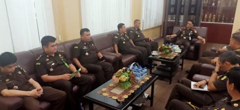 Kajati Sulut Sambangi Kejari Manado