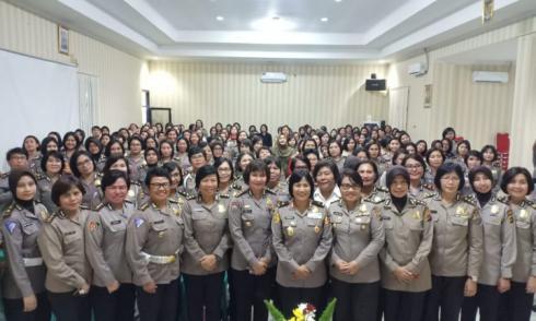 Polwan Polda Sulut Jumpa Brigjen Pol Dra. Sri Handayani di Mapolresta Manado