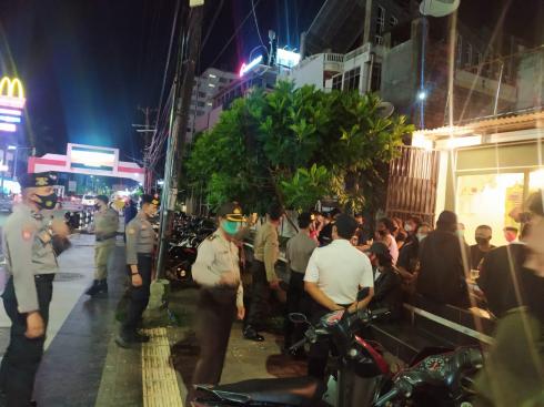 Satgas Ops Yustisi Gabungan Polda Sulut Jaring 5 Warga Tak Pakai Masker di Depan Mega Mall