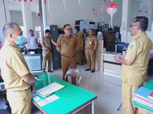 Pj Bupati Limi Mokodompit Sidak Kantor SKPD Bolmong