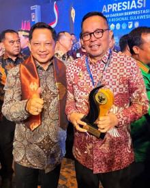 Wakil Wali Kota Manado Raih Terbaik II Kategori Kota Dalam Program 3 Juta Rumah