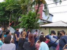 Peduli Korban Banjir Manado, Akabri Udara Tahun 1997 Bagikan Sembako