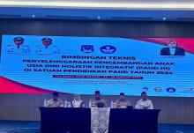 Dikbud Bolsel Gelar Bimtek Pengembangan PAUD HI, yang Dibuka Langsung Oleh Wabup