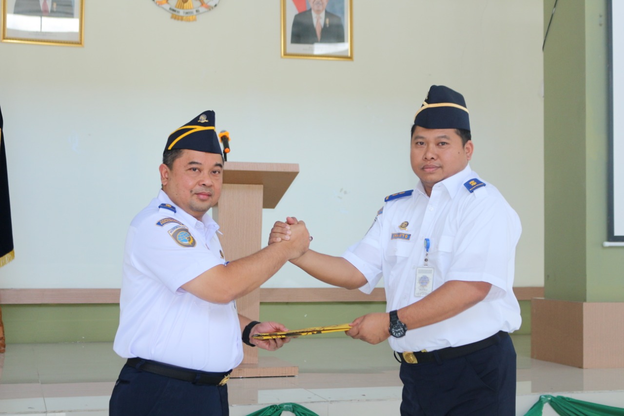 PISAH SAMBUT PISAH SAMBUT